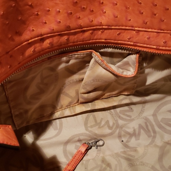 Michael Kors Ostrich Pattern Bag - Picture 6 of 8